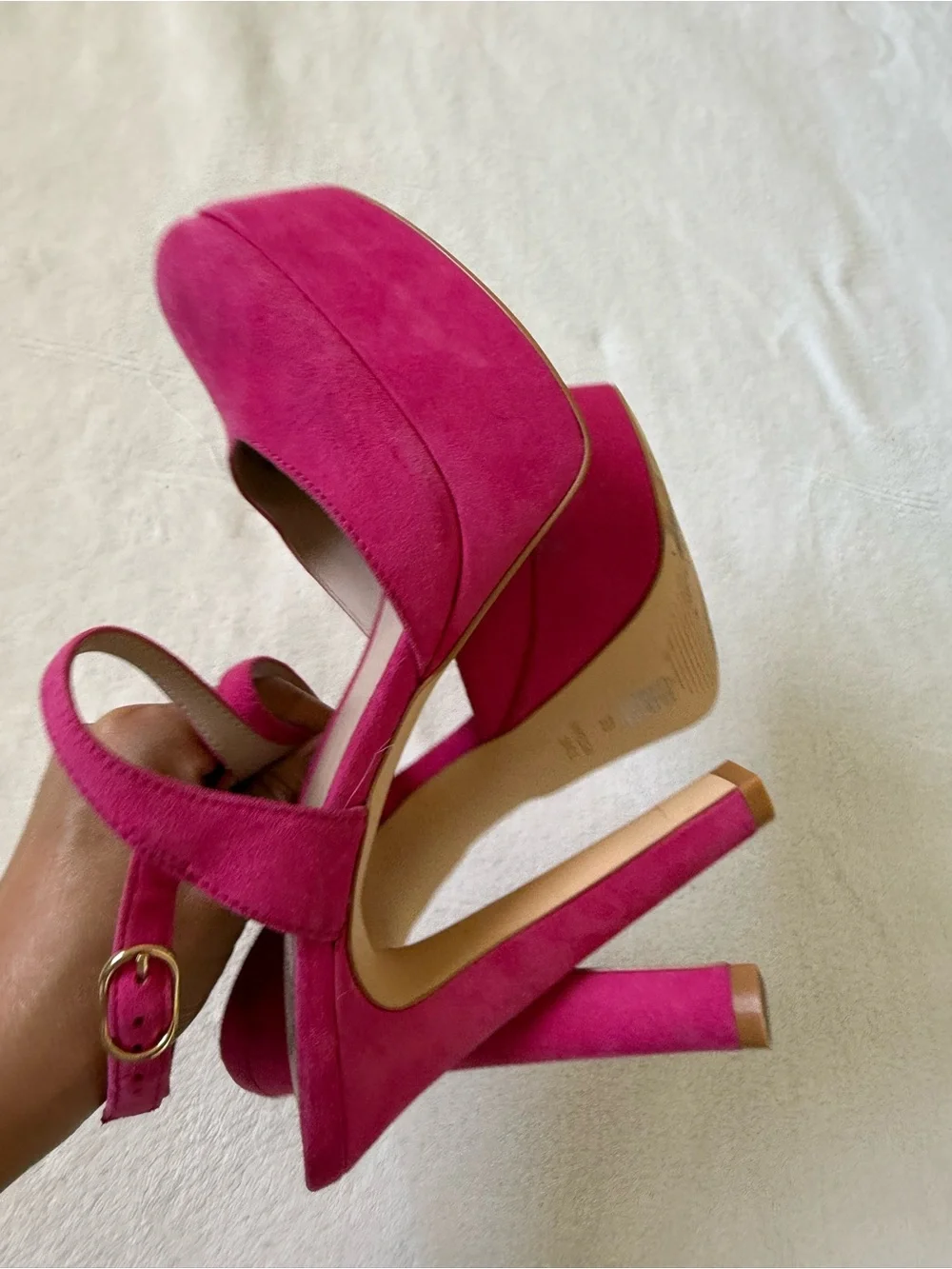 Stuart Weitzman Fuchsia Suede Platform Pumps – Size 6.5
